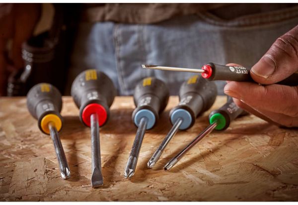 Викрутка FatMax з довжиною жала 150 мм під шліц SL3 STANLEY 0-64-979