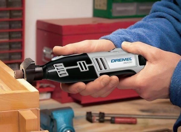 Гравер Dremel 8100 - 2/45