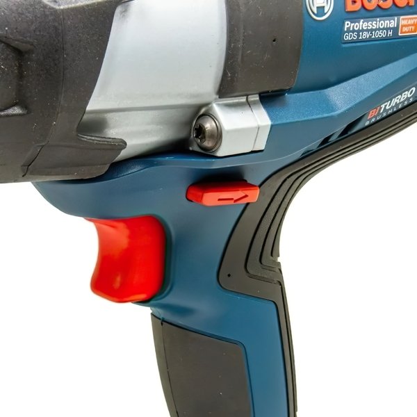 Гайковерт ударний Bosch GDS 18V-1050 H, 18В
