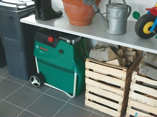 Садовий подрібнювач Bosch AXT 25TC