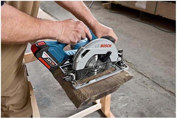 Пила циркулярна Bosch GKS 18В-57 (0615990M42)