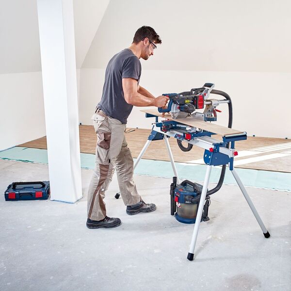 Пила торцювальна Bosch GCM 18V-216, акумуляторна (0601B41000)
