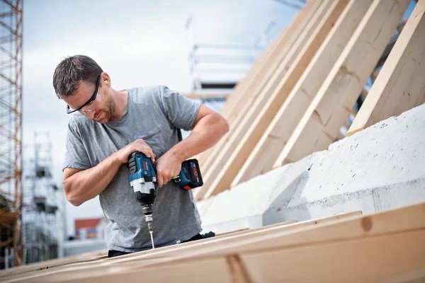 Гайковерт ударний Bosch GDS 18V-1000 (06019J8300)