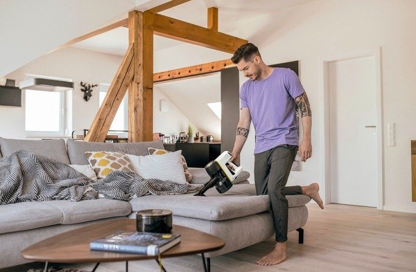 Акумуляторний пилосос Karcher VC 4 CORDLESS PREMIUM MYHOME 1.198-640.0