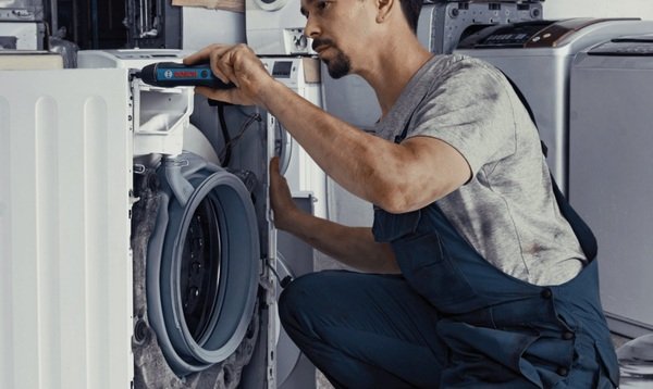 Шуруповерт Bosch GO 2 (0.601.9H2.103)