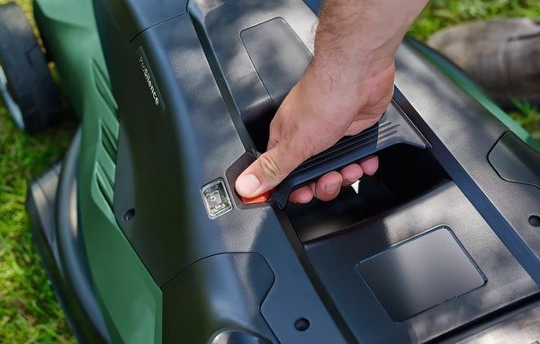 Газонокосарка Bosch AdvancedRotak 660, 1700 Вт (0.600.8B9.206)