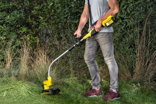 Тример садовий акумуляторний Karcher LTR 36-33 Battery Set*EU (9.611-430.0)