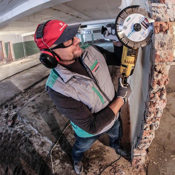 Круг алмазний вiдрiзний Distar 1A1RSS/C3 232x2,6/1,8x12x22,23-16-HIT Bestseller Universal