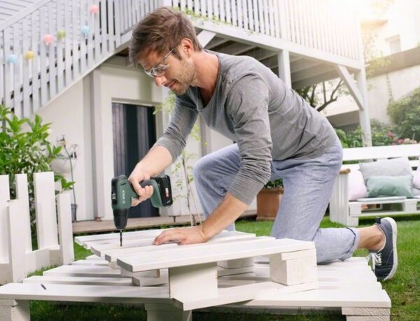 Шуруповерт-дриль Bosch UniversalDrill 18, 18В, 1.5Аг, 24Нм (0.603.9C8.004)