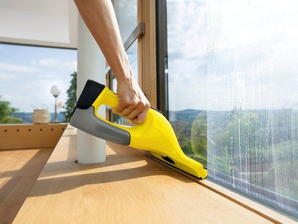 Пилосос для миття вікон Karcher WV 6 Plus yellow