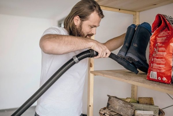 Пилосос господарський Karcher WD 3 V-17/4/20 (9.611-147.0)