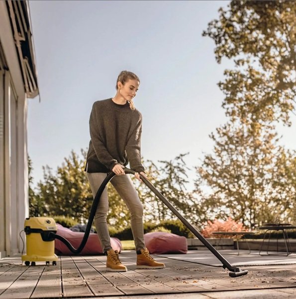 Пилосос господарський Karcher WD 3 V-17/4/20 (9.611-147.0)