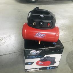 Компресор безоливовий CUBY 6/1100 8 бар, продуктивність 9,60 м3/годину