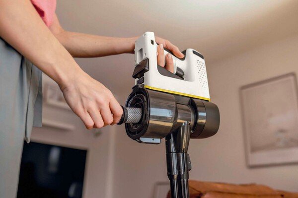Акумуляторний пилосос Karcher VC 4 Cordless myHome Pet 1.198-633.0