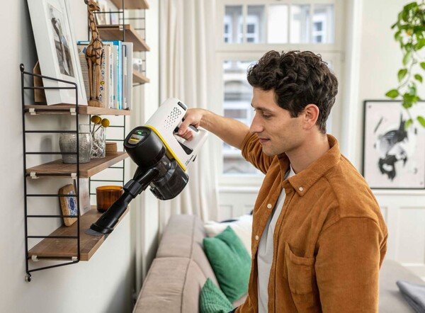 Акумуляторний пилосос Karcher VC 4 Cordless myHome Pet 1.198-633.0