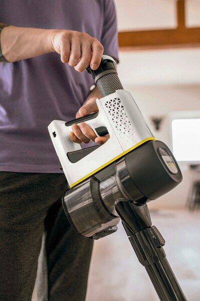 Акумуляторний пилосос Karcher VC 4 Cordless myHome Pet 1.198-633.0