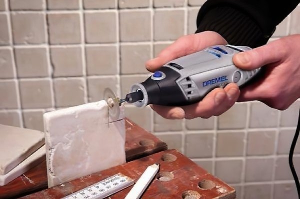 Гравер Dremel 3000-5