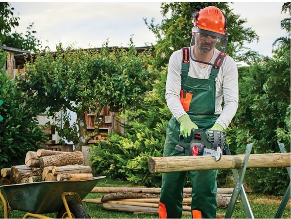 Акумуляторна ланцюгова пила Bosch UniversalChain