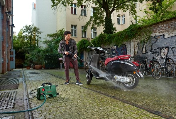 Мийка високого тиску Bosch EasyAquatak 120