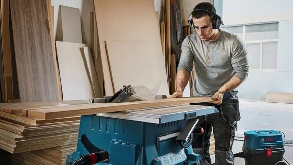 Розпилювальний стіл Bosch GTS 254 (0601B45000)