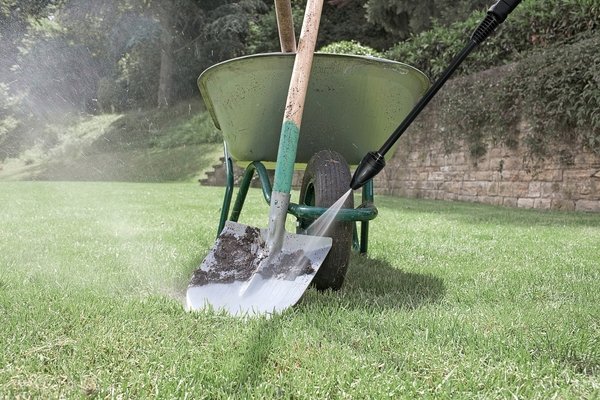 Мінімийка високого тиску Karcher K3 + Насадка пінна FJ 3 + Засіб для очищення RM 555 (9.612-094.0)
