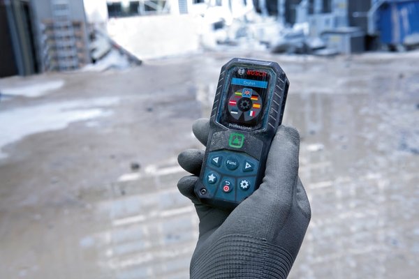 Далекомір лазерний Bosch GLM 50-25 G з чохлом (0.601.072.V00)