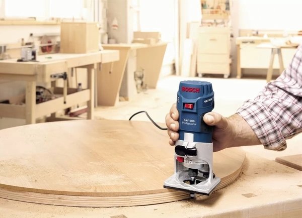 Фрезер Bosch GKF 600