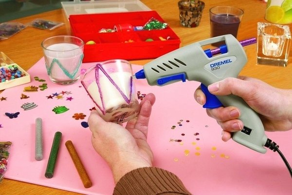 Клейовий пістолет Dremel Glue Gun 930