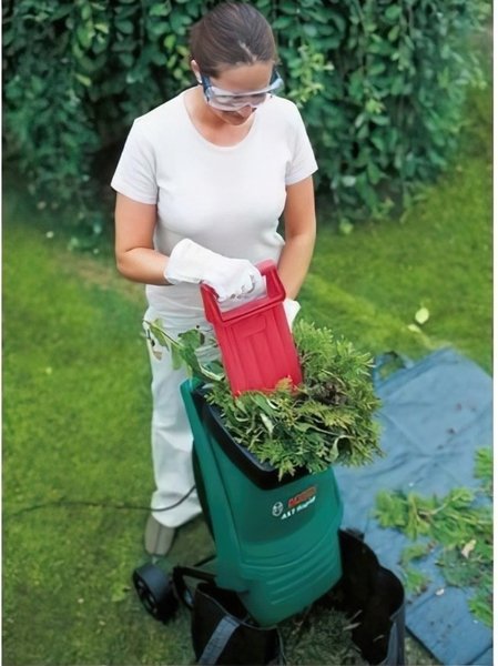 Садовий подрібнювач Bosch AXT RAPID 2000