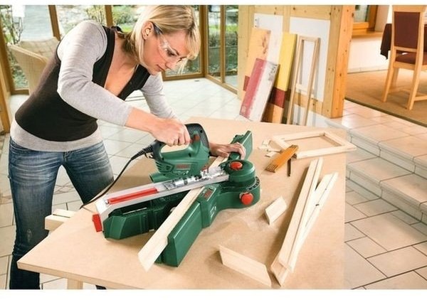 Електролобзик Bosch PST 700 E (0.603.3A0.020)