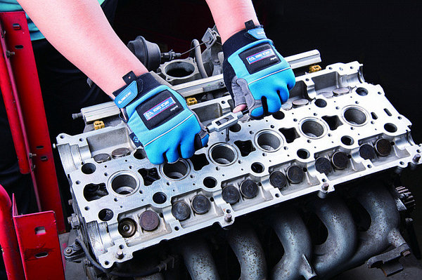 Набір метчиків та плашек метричних 39 одиниць М3-М12