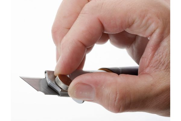 Ніж Pro-Touch Snap-Off надміцний 18 мм