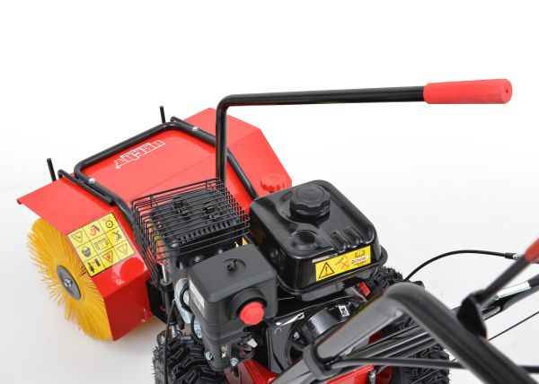 Підмітальна машина зі щіткою HECHT 8616