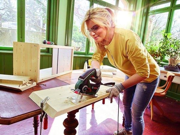 Мініпілка ланцюгова Bosch AdvancedCut 50