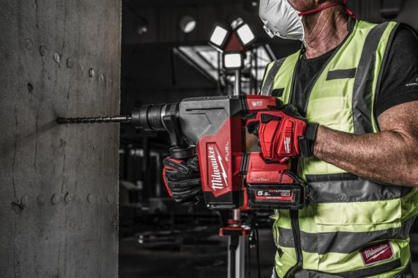 Аккумуляторний SDS-Plus перфоратор M18 ONE FHPX-552X FUEL (Li-Ion 5.5 Ач)