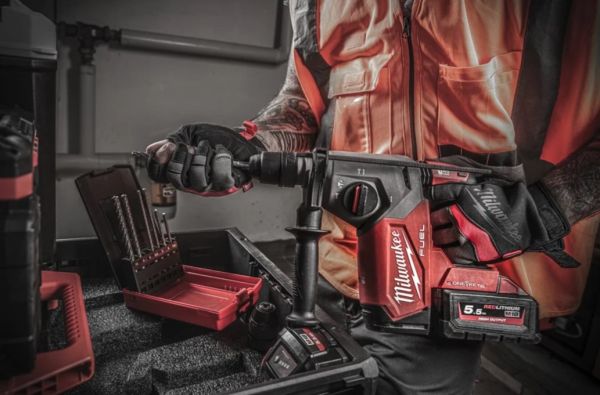 Акумуляторний SDS-Plus перфоратор M18 ONE FHX-0X FUEL (HD кейс)