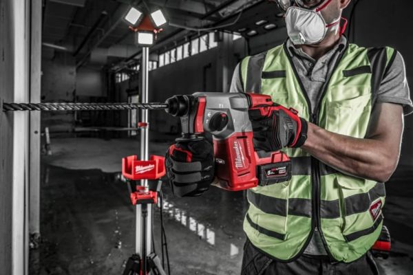 Перфоратор 2.3 Дж MILWAUKEE SDS-Plus M18 BLH-502X