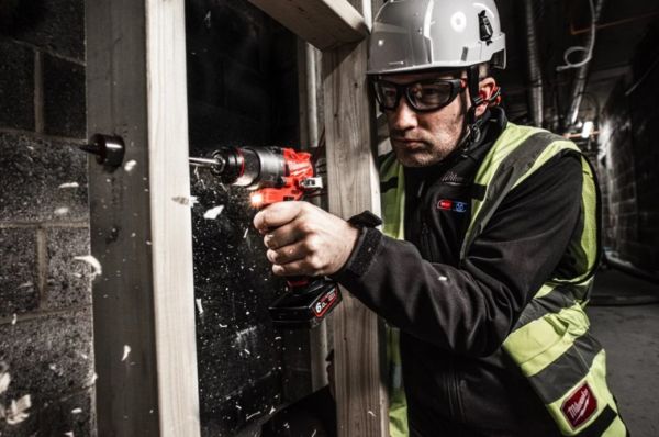Дриль-шуруповерт акумуляторна безщіткова ударна M12 FPD2-0 крут. мом. 45 Нм MILWAUKEE