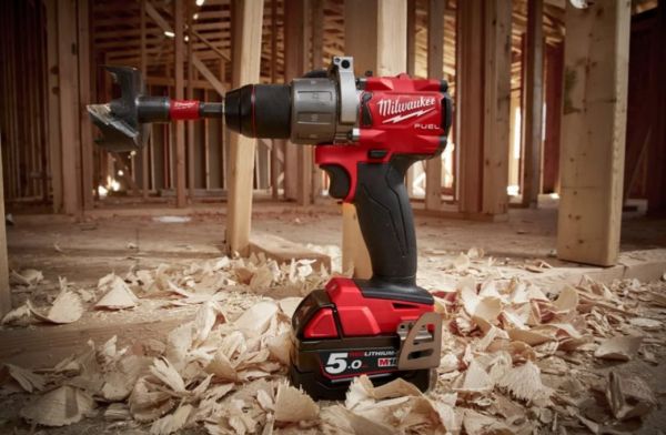 Дриль-шурупокрут акумуляторний MILWAUKEE, M18 FDD2-502X,135Нм (+ заряд.пристрій, 2 акум.Х 5Аг, HDкей
