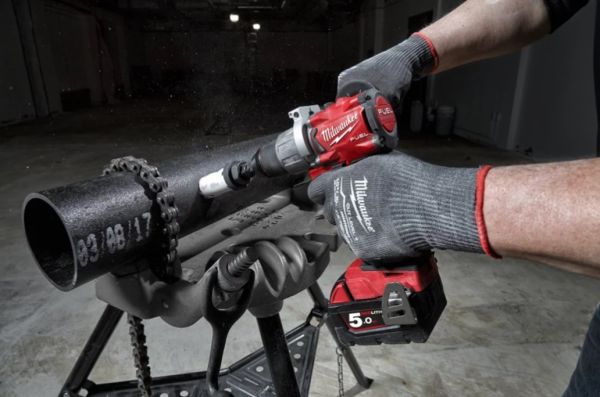 Дриль-шурупокрут акумуляторний MILWAUKEE, M18 FDD2-502X,135Нм (+ заряд.пристрій, 2 акум.Х 5Аг, HDкей