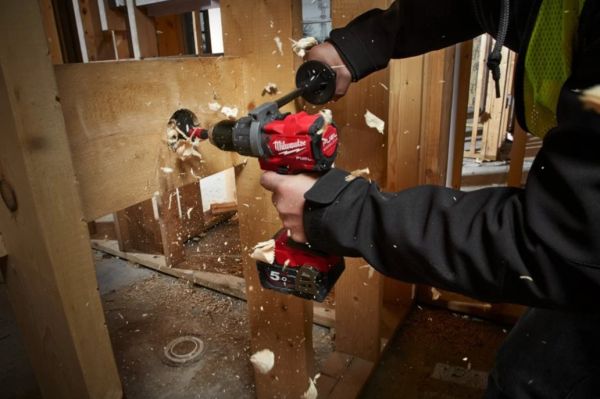 Дриль-шурупокрут акумуляторний MILWAUKEE, M18 FDD2-0X,135Нм, (HD кейс)