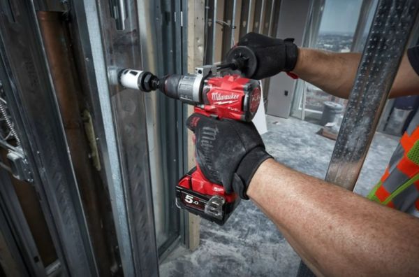 Дриль-шурупокрут акумуляторний MILWAUKEE, M18 FDD2-0X,135Нм, (HD кейс)