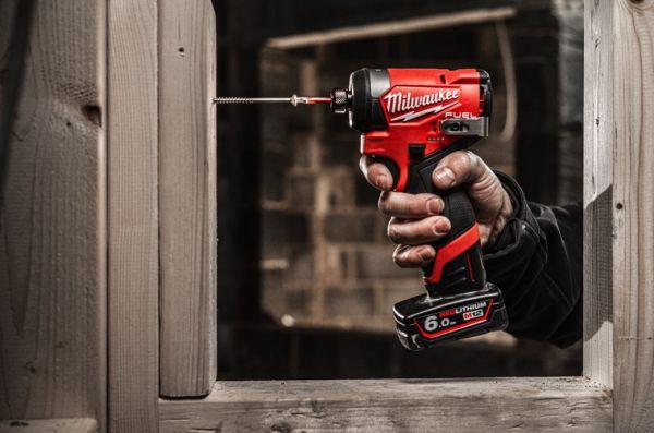 Гвинтокрут акумуляторний 1/4" HEX MILWAUKEE, M12 FID2-0, 170Нм