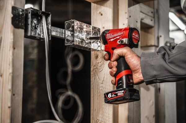 Гвинтокрут акумуляторний 1/4" HEX MILWAUKEE, M12 FID2-0, 170Нм