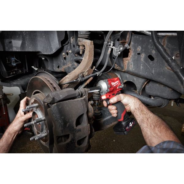 Гайкокрут акумуляторний 3/8" MILWAUKEE, M12 FIW38-422X, 339 Нм, (+ заряд. пристрий, 1 акум.Х 2Аг, 1
