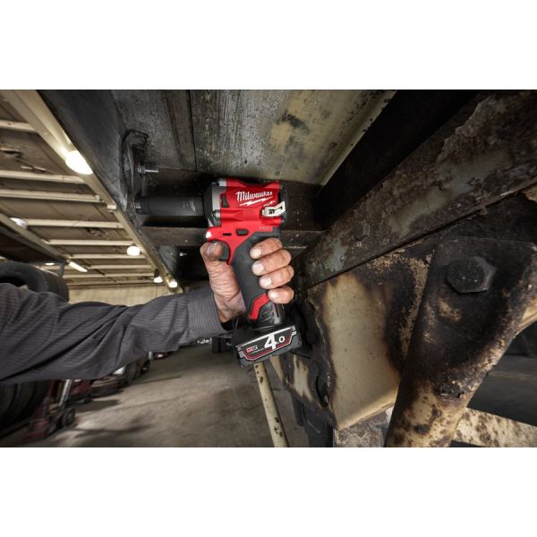 Гайкокрут акумуляторний 1/2" MILWAUKEE, M12 FIWF12-422X, 339 Нм, (+ заряд.пристрій, 2 акум., HD кейс