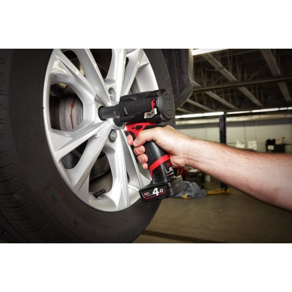 Гайкокрут акумуляторний 1/2" MILWAUKEE, M12 FIWF12-422X, 339 Нм, (+ заряд.пристрій, 2 акум., HD кейс