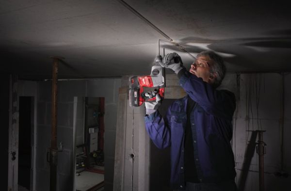 Аккумуляторный перфоратор MILWAUKEE HD18 H-402C 4933443468