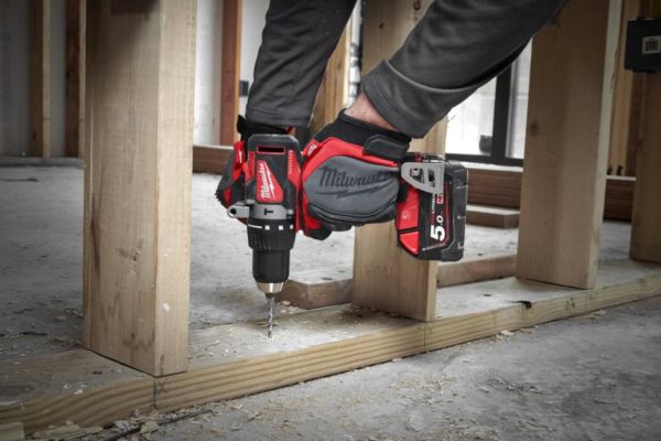 Дриль-шурупокрут з ударом акумуляторний MILWAUKEE, M18 BLPD2-502X, 82Нм (+ заряд.пристрій, 2 акум.Х