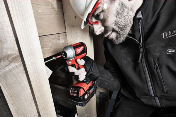 Гайкокрут акумуляторний безщітковий 1/4" HEX MILWAUKEE M18 CBLID-0 180Нм